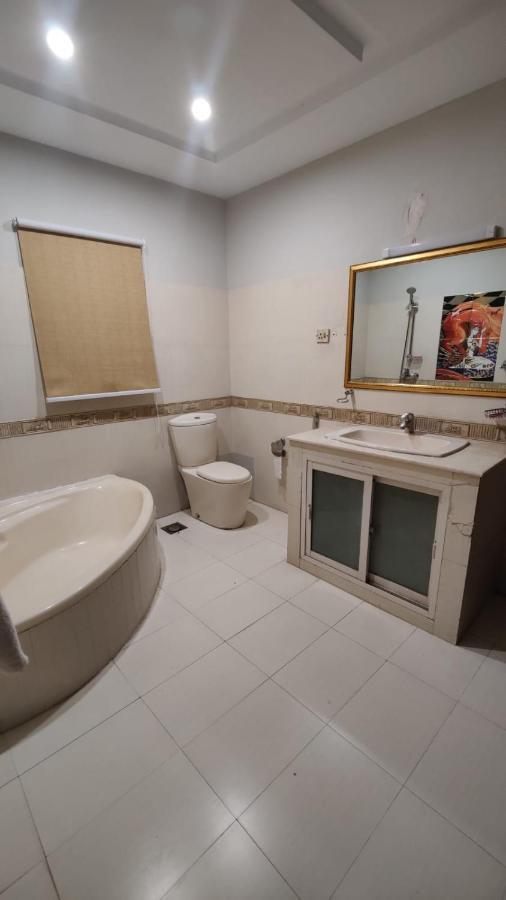 Hotel White Season Gulberg Lahore Luaran gambar