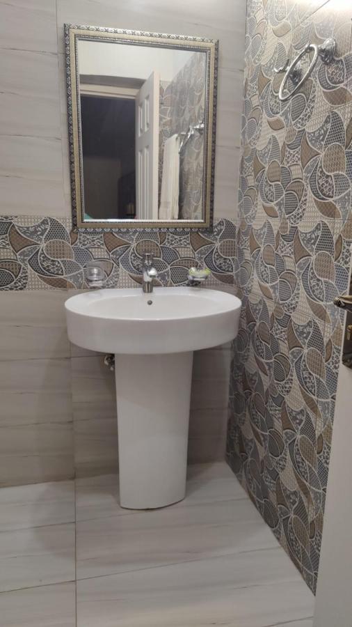 Hotel White Season Gulberg Lahore Luaran gambar
